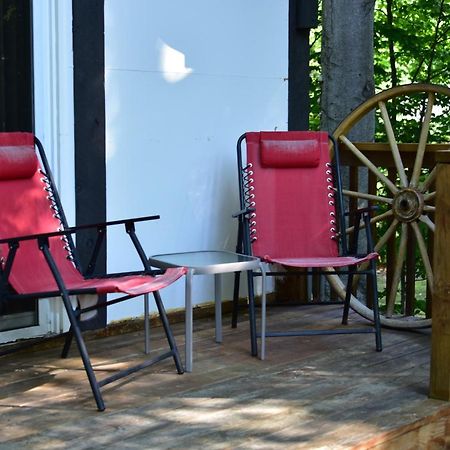 Quiet And Comfy 3Bed/2Bath - Chalet With Hot Tub. Cedar Esterno foto