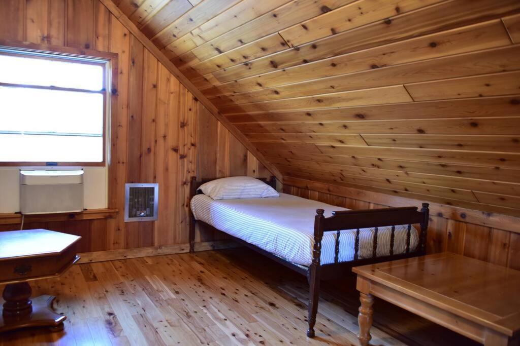 Quiet And Comfy 3Bed/2Bath - Chalet With Hot Tub. Cedar Esterno foto