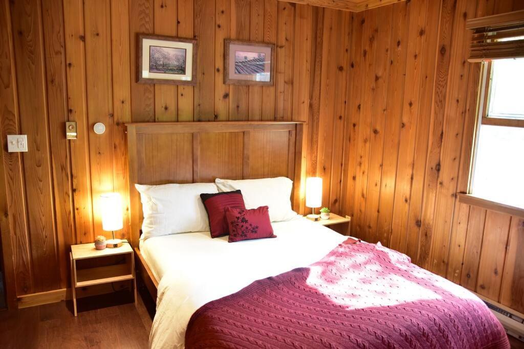 Quiet And Comfy 3Bed/2Bath - Chalet With Hot Tub. Cedar Esterno foto