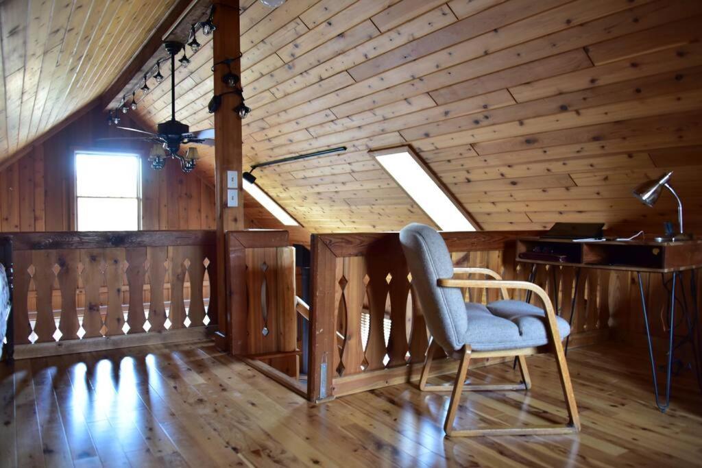 Quiet And Comfy 3Bed/2Bath - Chalet With Hot Tub. Cedar Esterno foto
