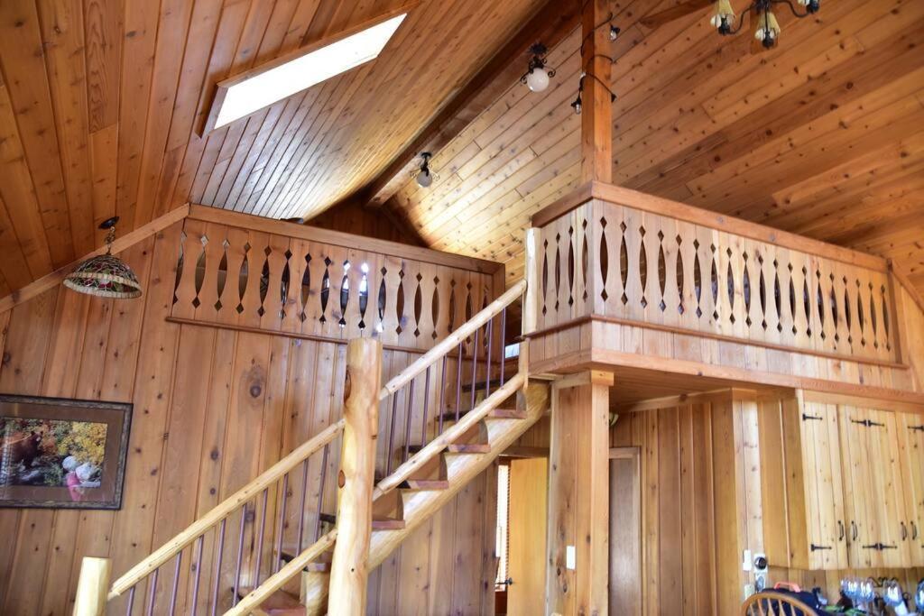 Quiet And Comfy 3Bed/2Bath - Chalet With Hot Tub. Cedar Esterno foto