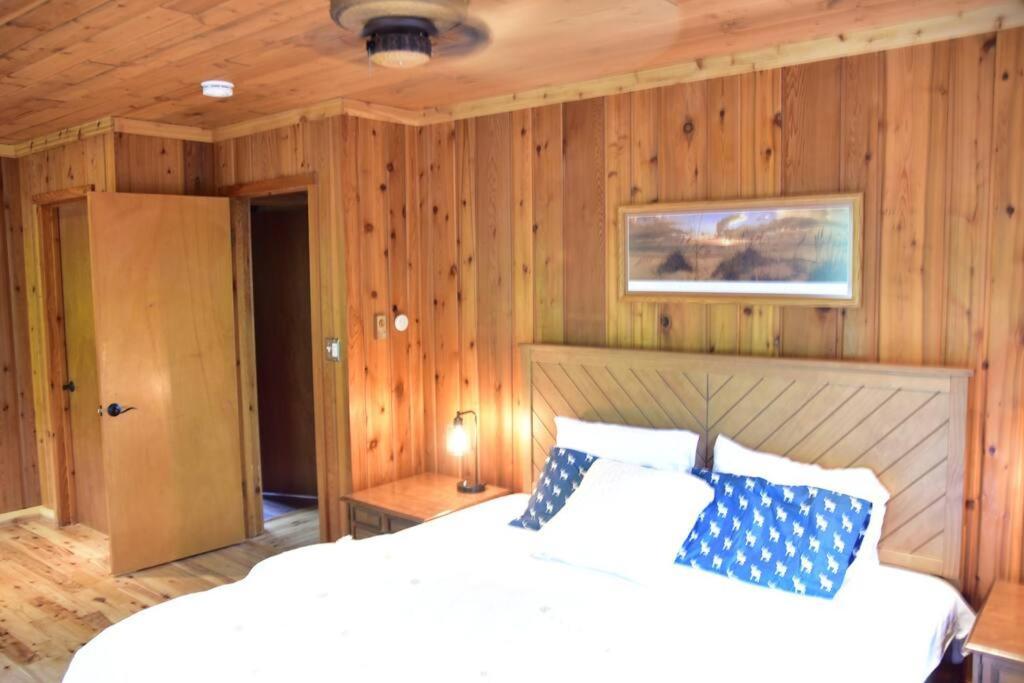 Quiet And Comfy 3Bed/2Bath - Chalet With Hot Tub. Cedar Esterno foto