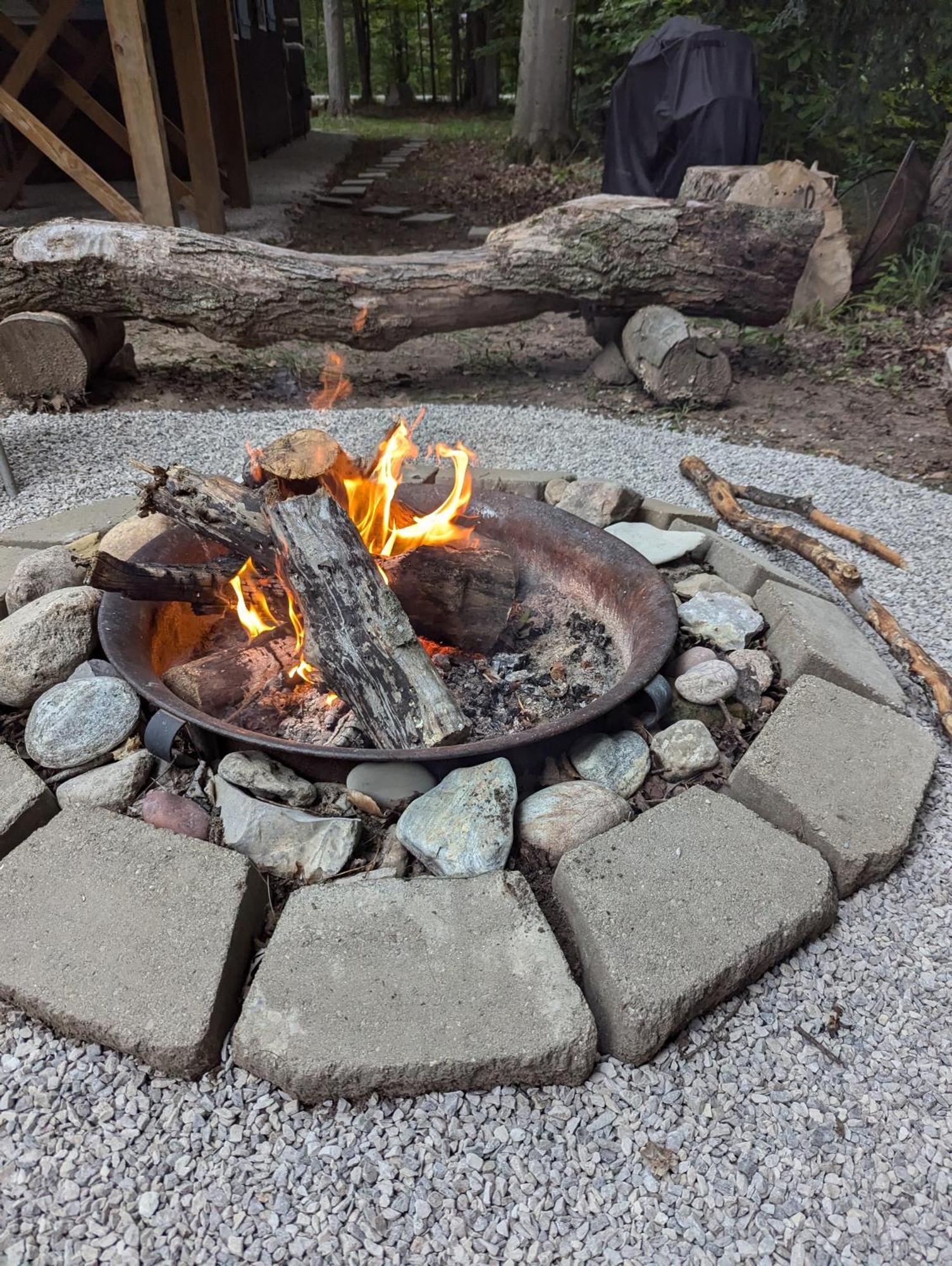 Quiet And Comfy 3Bed/2Bath - Chalet With Hot Tub. Cedar Esterno foto